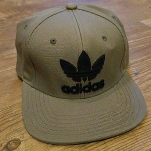 Gorras addidas
